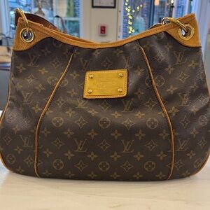 Louis Vuitton Galleria PM